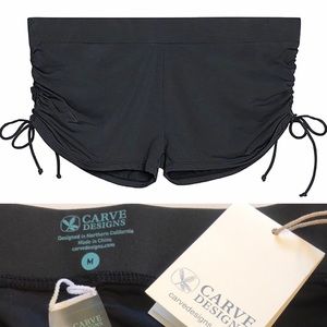 Carve women’s Barbados black short size M. NWT